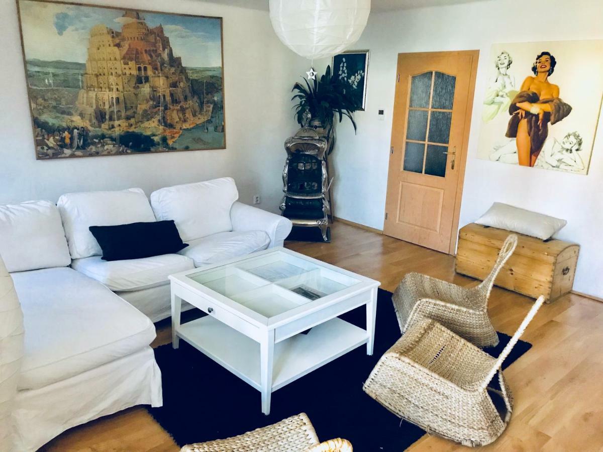 Budyne Apartment Budyne nad Ohri Eksteriør bilde